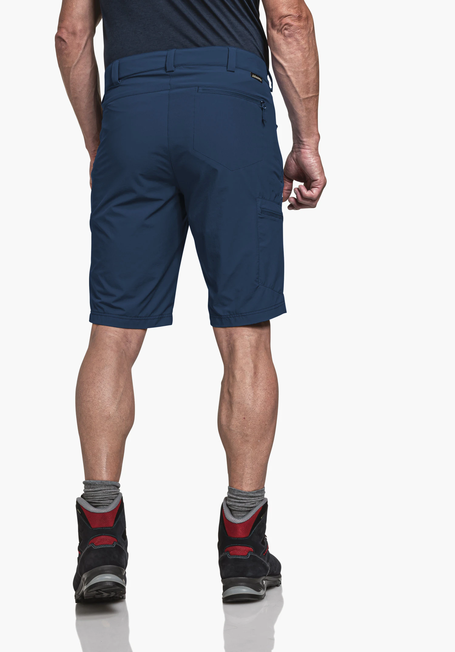 Shorts Folkstone in blauw in rugaanzicht op een model met zichtbaar Schöffel-logo tegen een neutrale achtergrond.