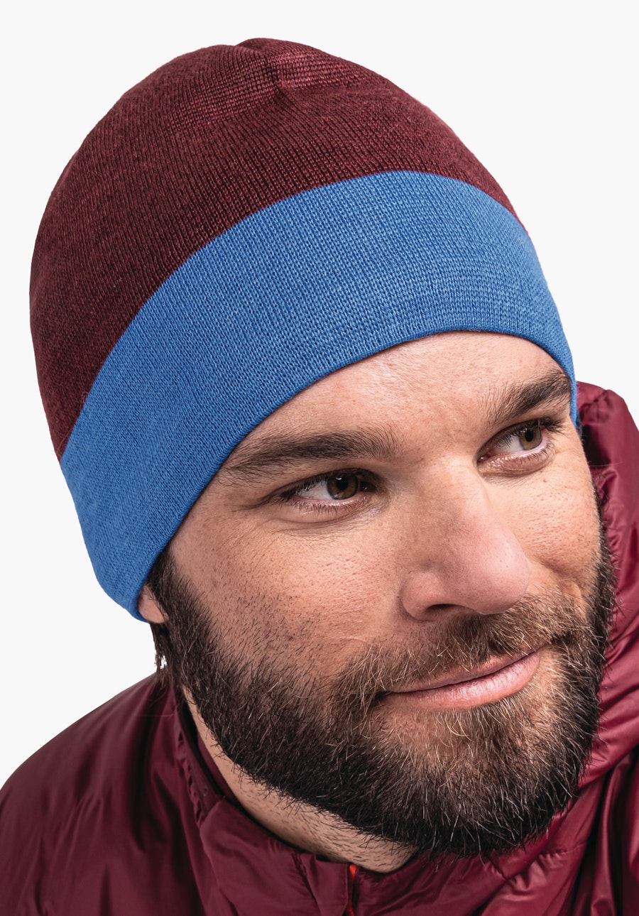 Knitted Hat Schattwald