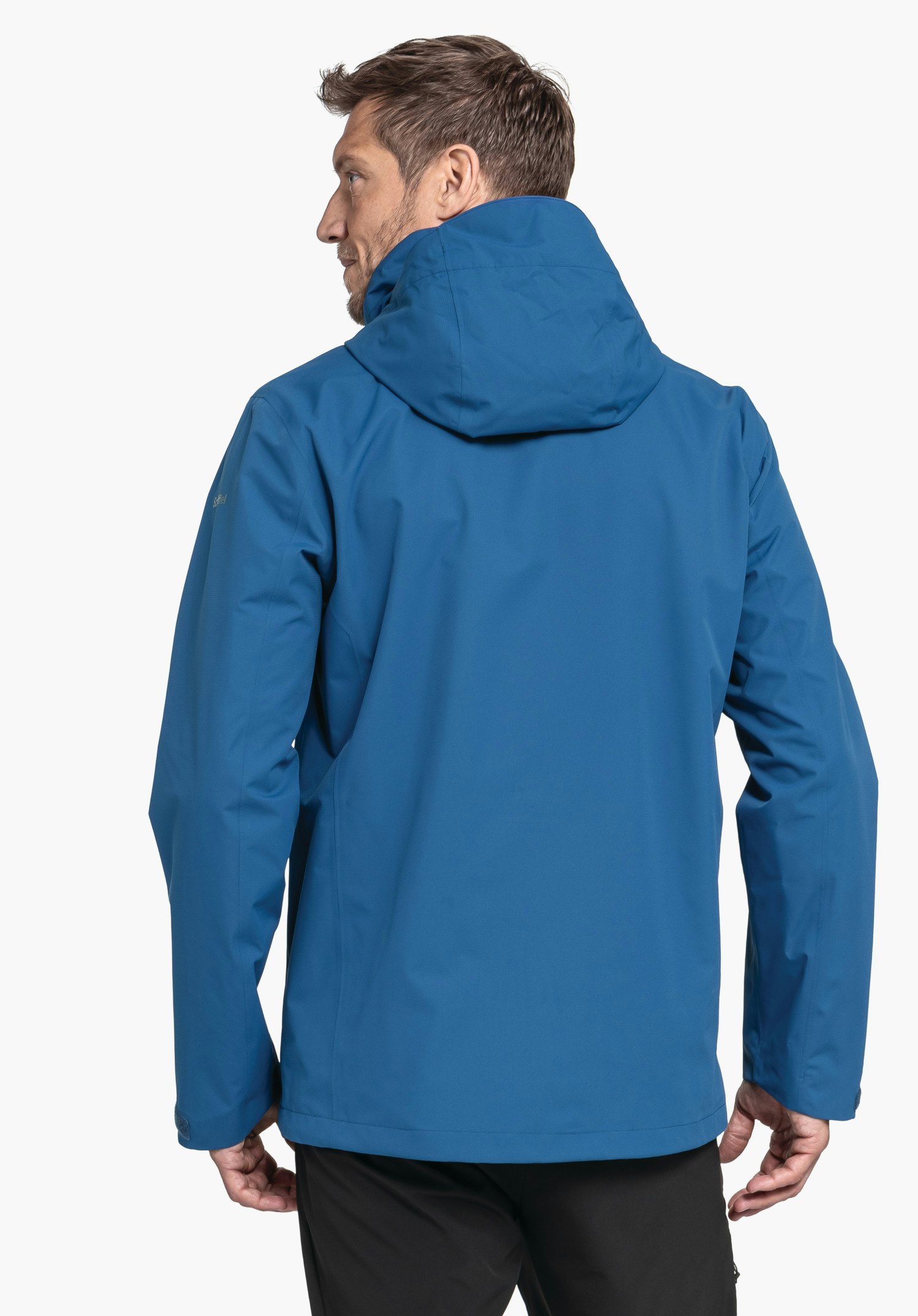 Jacket Gmund M in Blau in der Rückenansicht vor einem neutralen Hintergrund, wobei das Schöffel-Logo am Ärmel sichtbar ist.