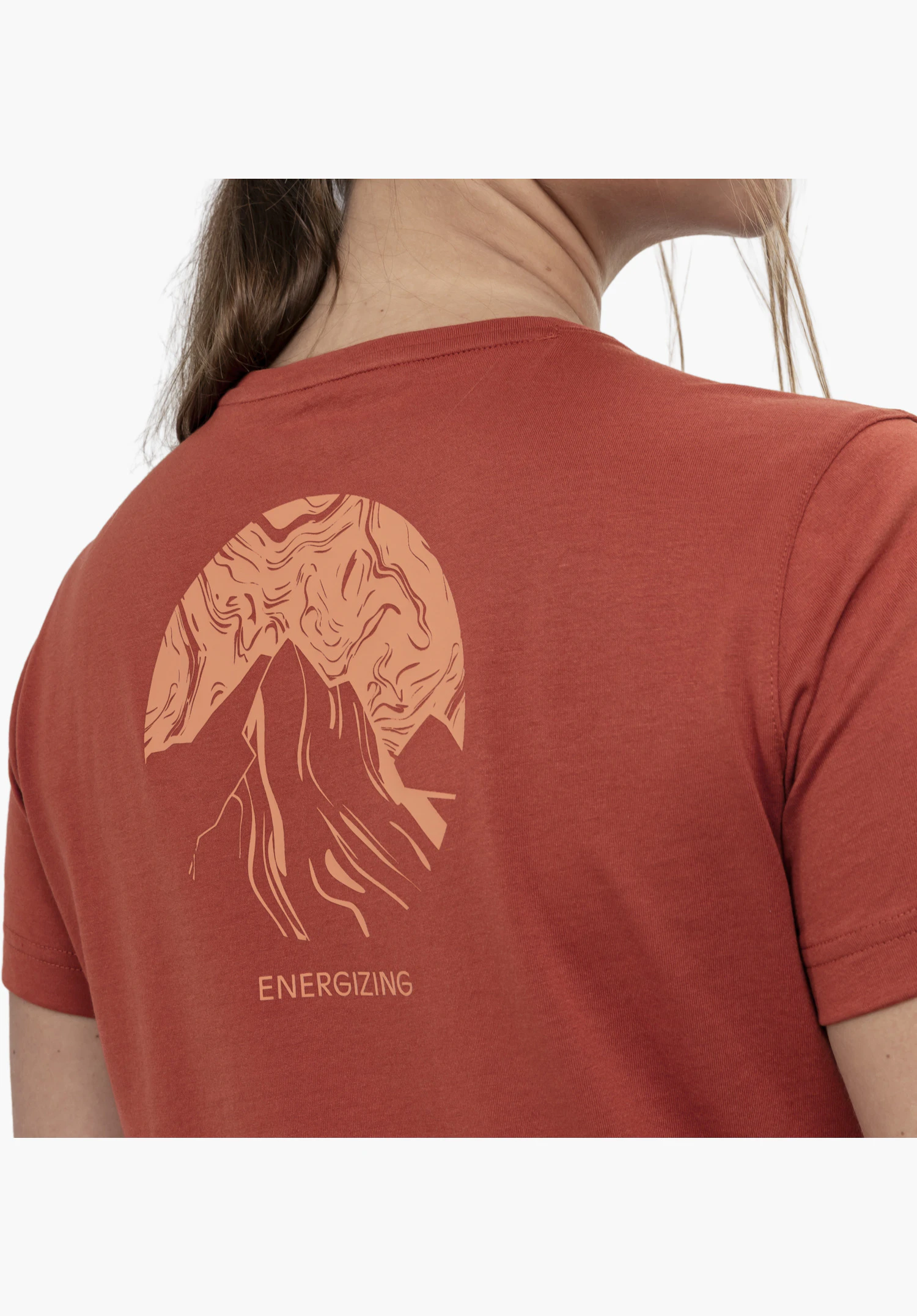 T Shirt Buchberg L, round back print featuring a mountain motif and the lettering 'ENERGIZING' on red fabric, close-up against a white/neutral background.