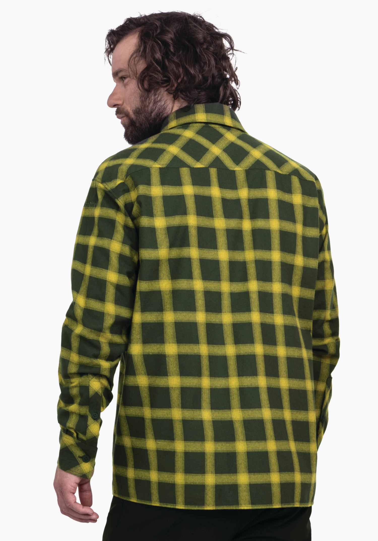 Shirt Style Poplar MNS Dunkelgrün-hellgelb karierte Hemdjacke, getragen von einem stehenden Mann, der nach links blickt; dunkle Hose, neutraler heller Hintergrund.