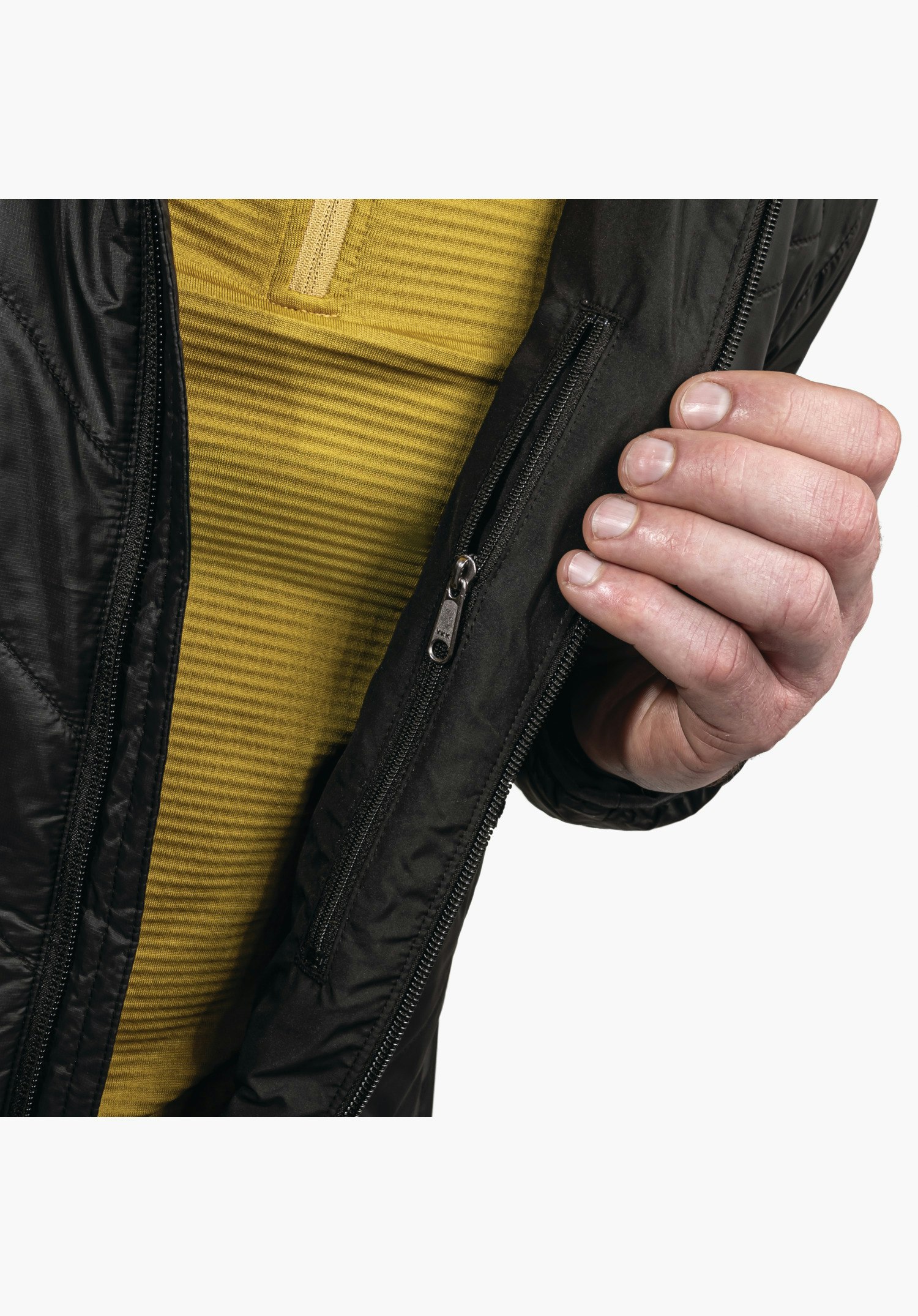 Ins Jacket Style Cascata MNS shows the practical zipped internal pocket integrated into the black material, offering secure storage space. Close-up against a white/neutral background.