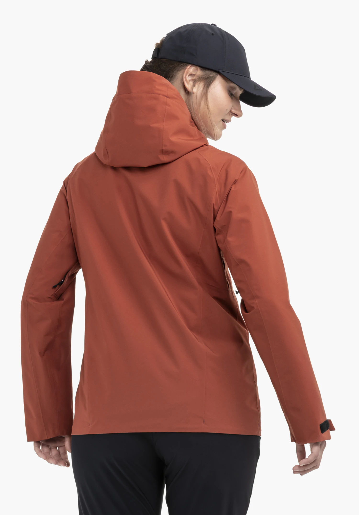 Jacket Style Mauku WMS in red in a rear view on a model against a neutral background.