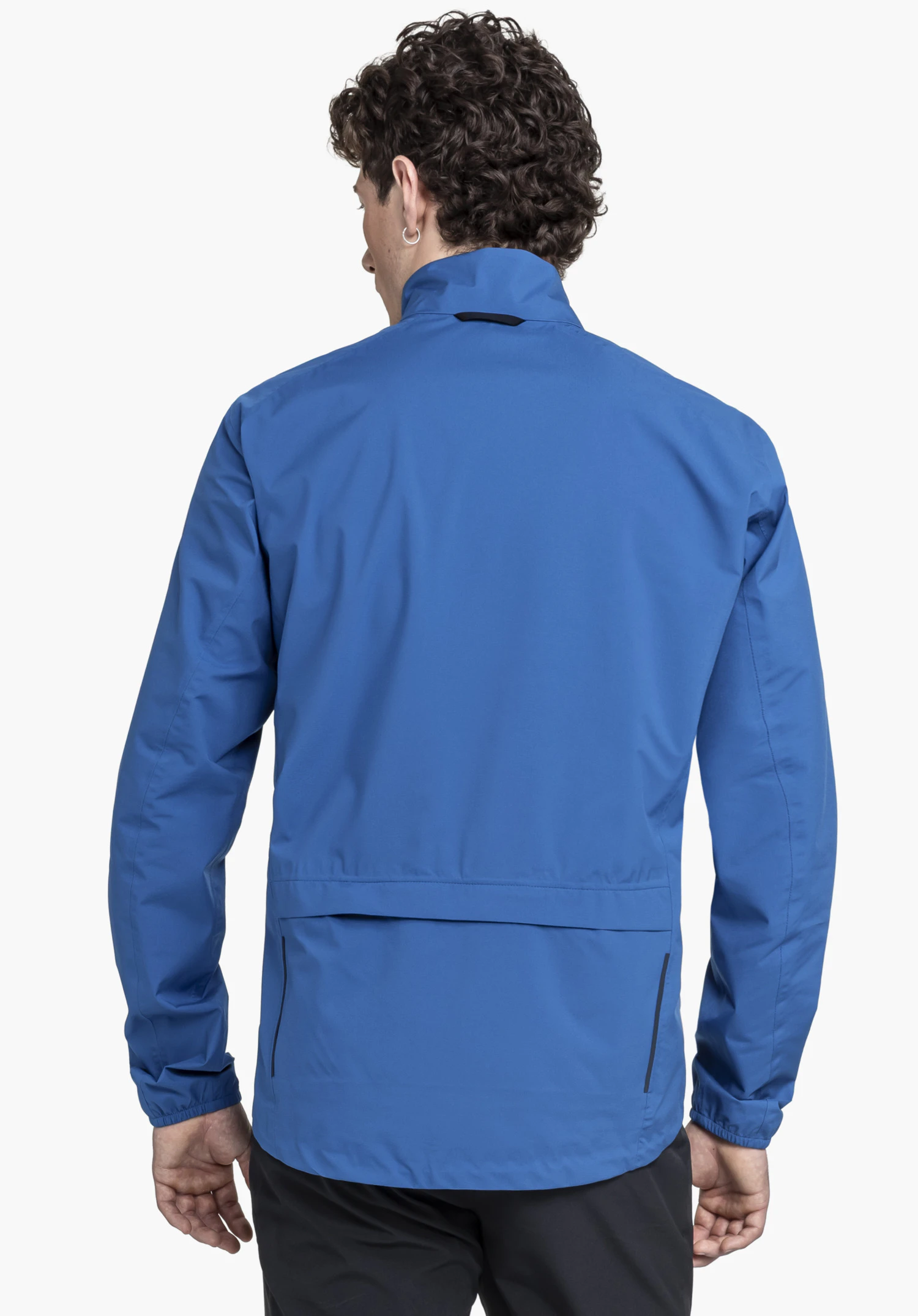 Jacket Style Lurbek MNS in Blau in der Rückenansicht vor neutralem Hintergrund.