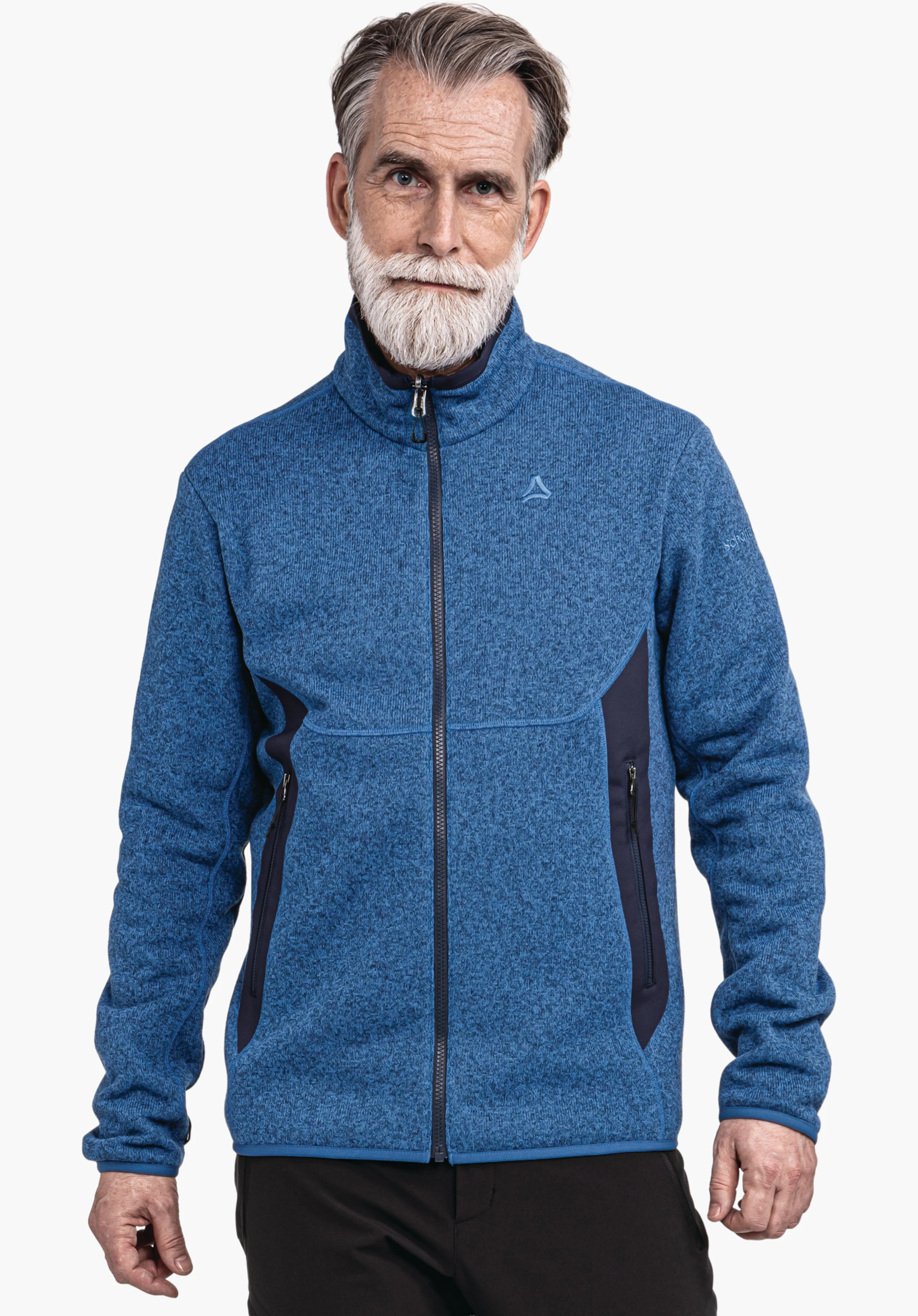 CIRC Fleece Jk Style Yew MNS homme à barbe grise portant une veste zippée bleu foncé, debout de face, expression neutre, mains le long du corps; fond blanc; logo Schöffel sur la poitrine.