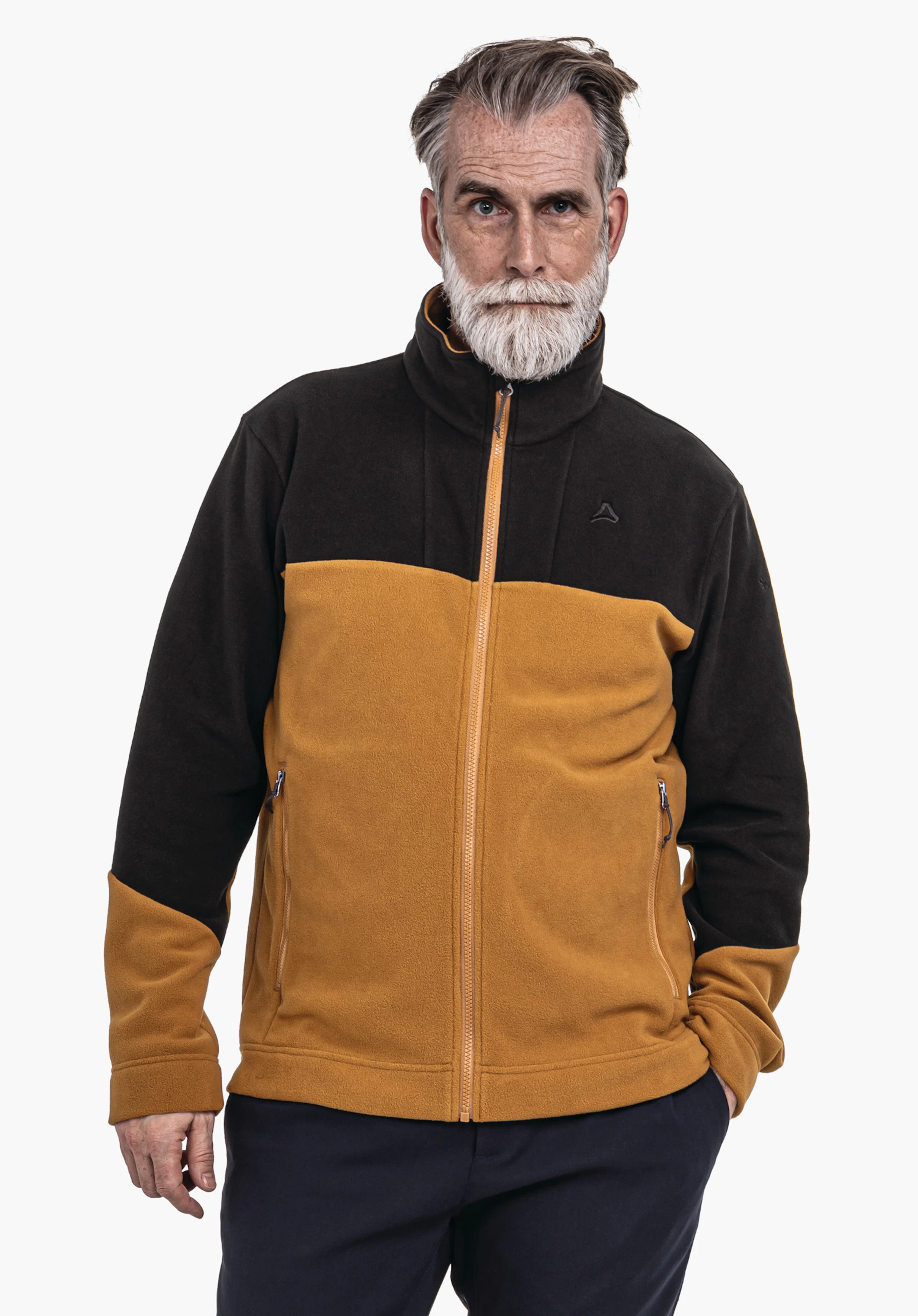 Fleece Jk Style Karif MNS Veste polaire noire et jaune portée par un homme âgé debout; zip fermé, logo Schöffel sur la poitrine; fond blanc.