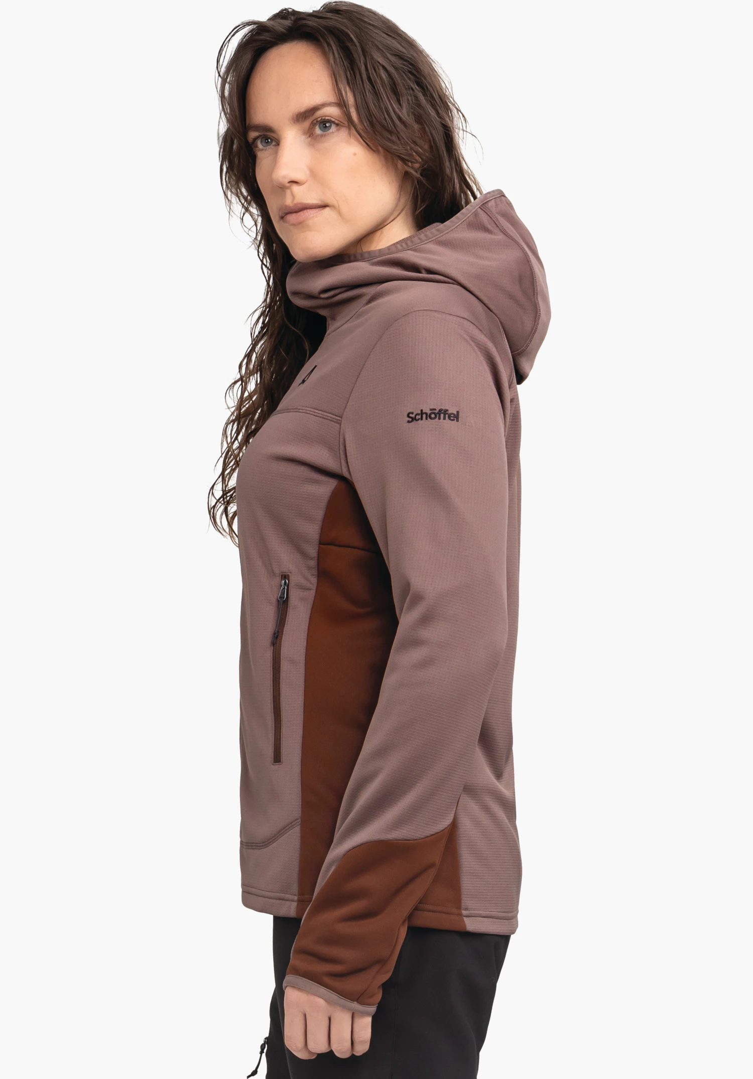 Fleece Hoody Style Milagle WMS person wears a light purple hooded jacket with dark brown side panels, stands in side view and looks forward in front of a white background. Text on sleeve: "schöffel".