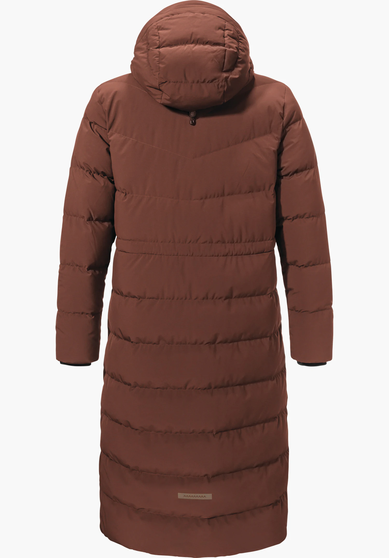 Down Coat Style Vindave WMS Lange gewatteerde jas, donkerbruin, met capuchon; horizontaal doorgestikt, mouwen hangen omlaag; achteraanzicht op neutrale lichtgrijze achtergrond.