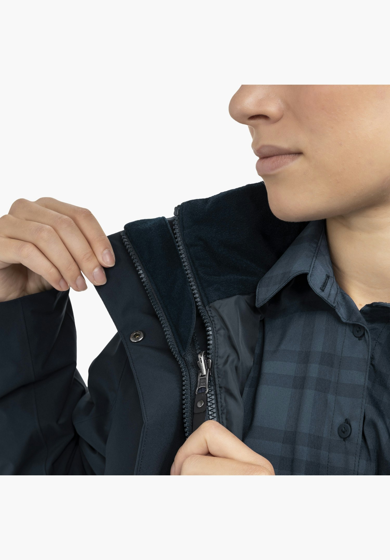 3in1 Parka Style Borkol WMS toont het kraaggedeelte met zachte voering en de verbindingsrits in blauw, close-up tegen een witte achtergrond.