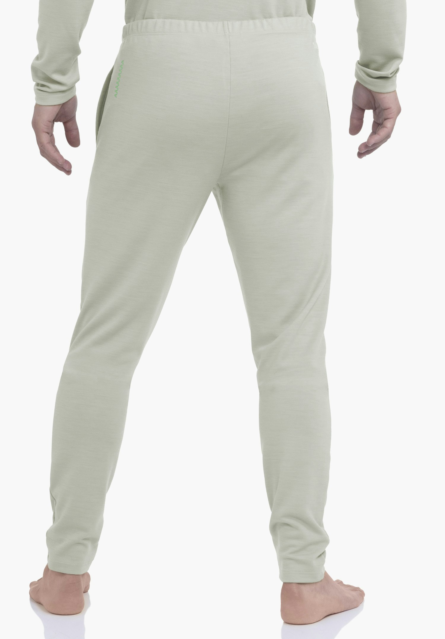 Pants Style Canyfer MNS Hellgrüne Jogginghose, Rückansicht, getragen von stehender Person barfuß, Hände seitlich, elastischer Bund, dezente grüne Ziernaht an rechter Tasche, weißer Hintergrund.