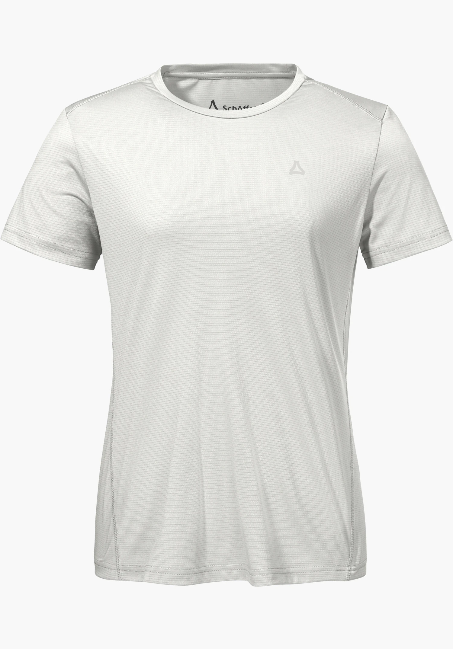 T Shirt Style Chipoma WMN in Weiß mit einem dezenten Schöffel-Logo auf der linken Brust, freigestellt vor weißem Hintergrund.