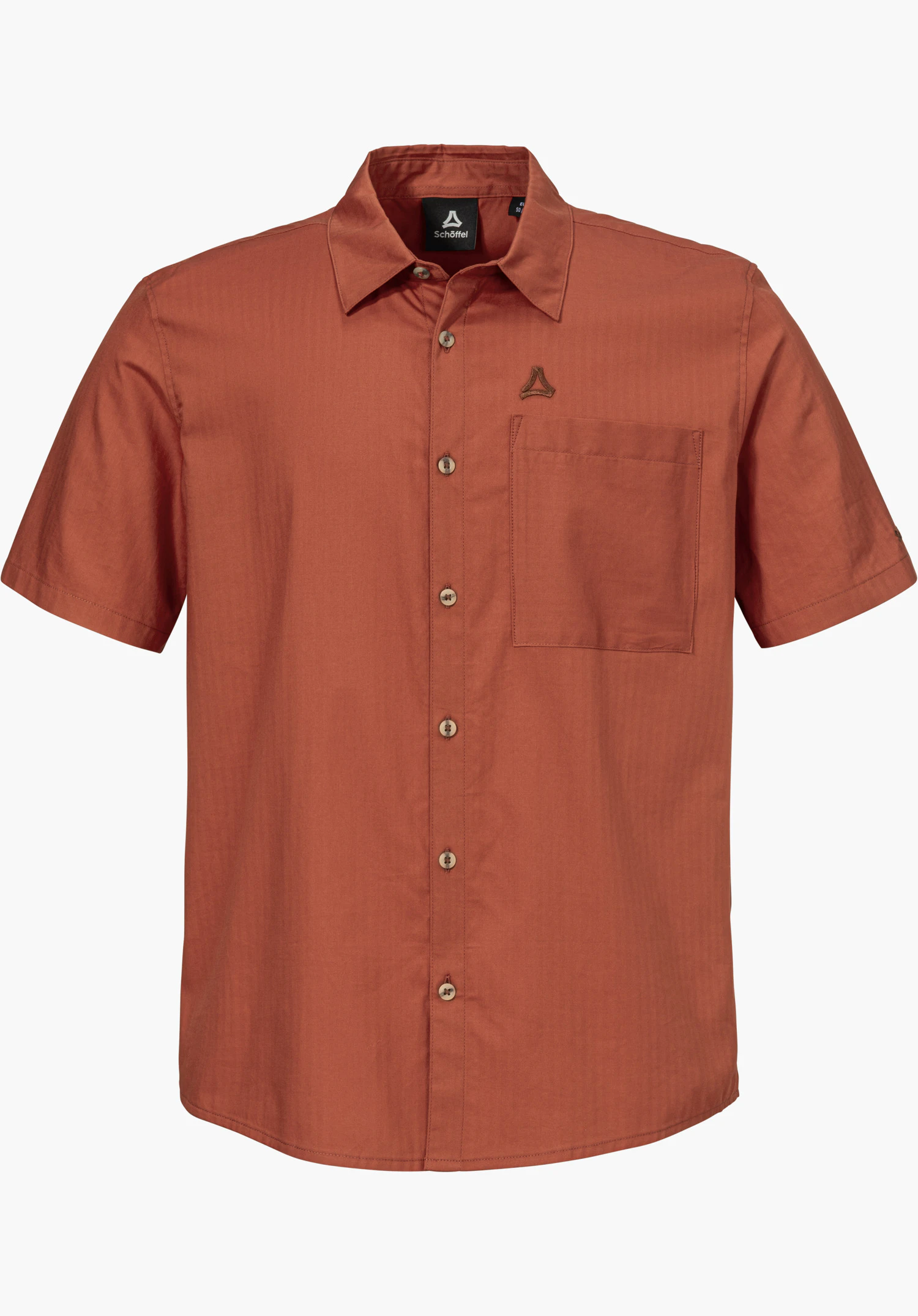 Shirt Style Kalmen MEN in Rot, gezeigt als Kurzarmhemd mit durchgehender Knopfleiste, einer aufgesetzten Brusttasche und dem Schöffel-Logo, freigestellt vor weißem Hintergrund.