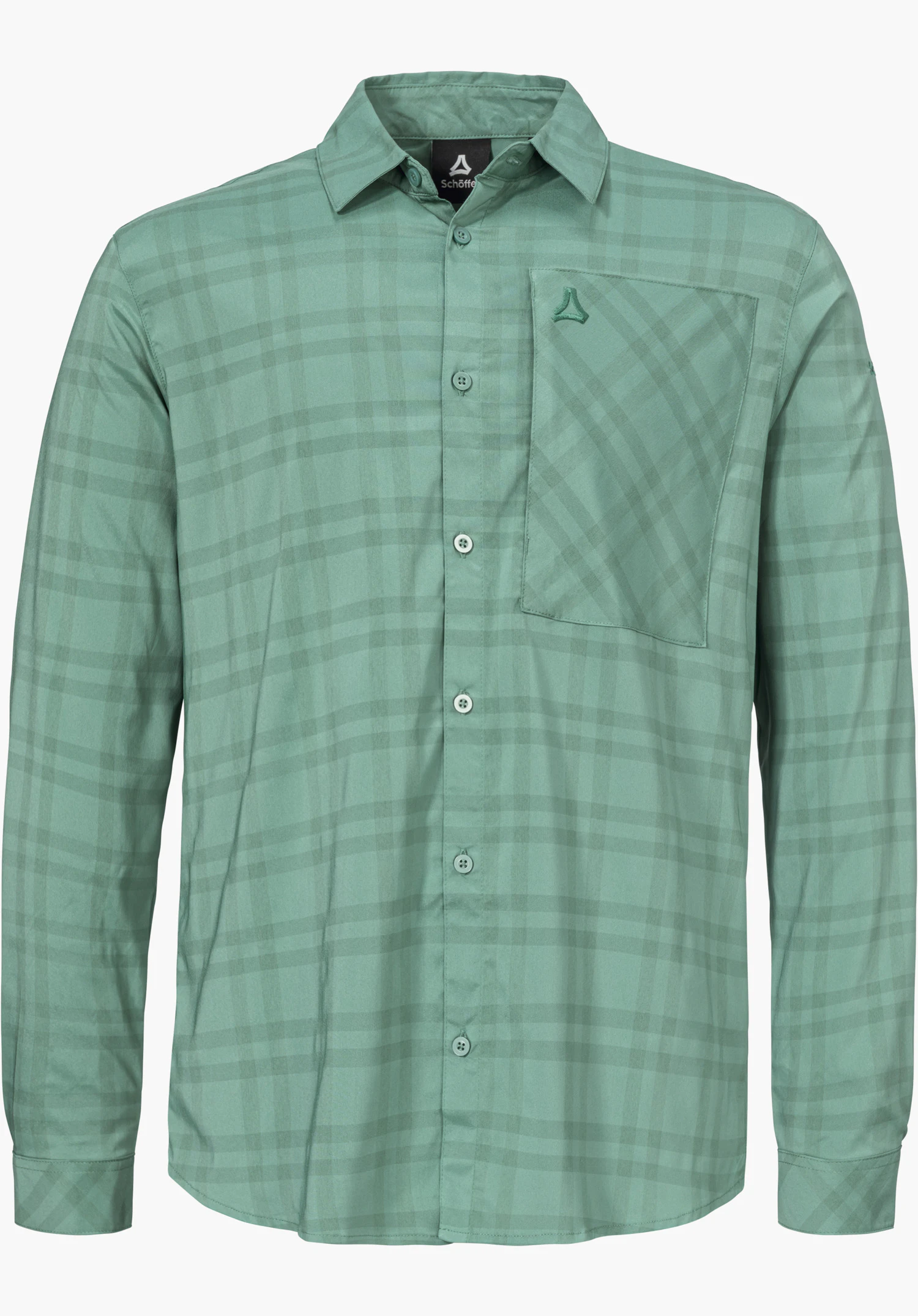 Shirt Style Fraris MEN als langärmeliges, grün kariertes Hemd mit durchgehender Knopfleiste und einer Brusttasche mit Schöffel-Logo, freigestellt vor weißem Hintergrund.