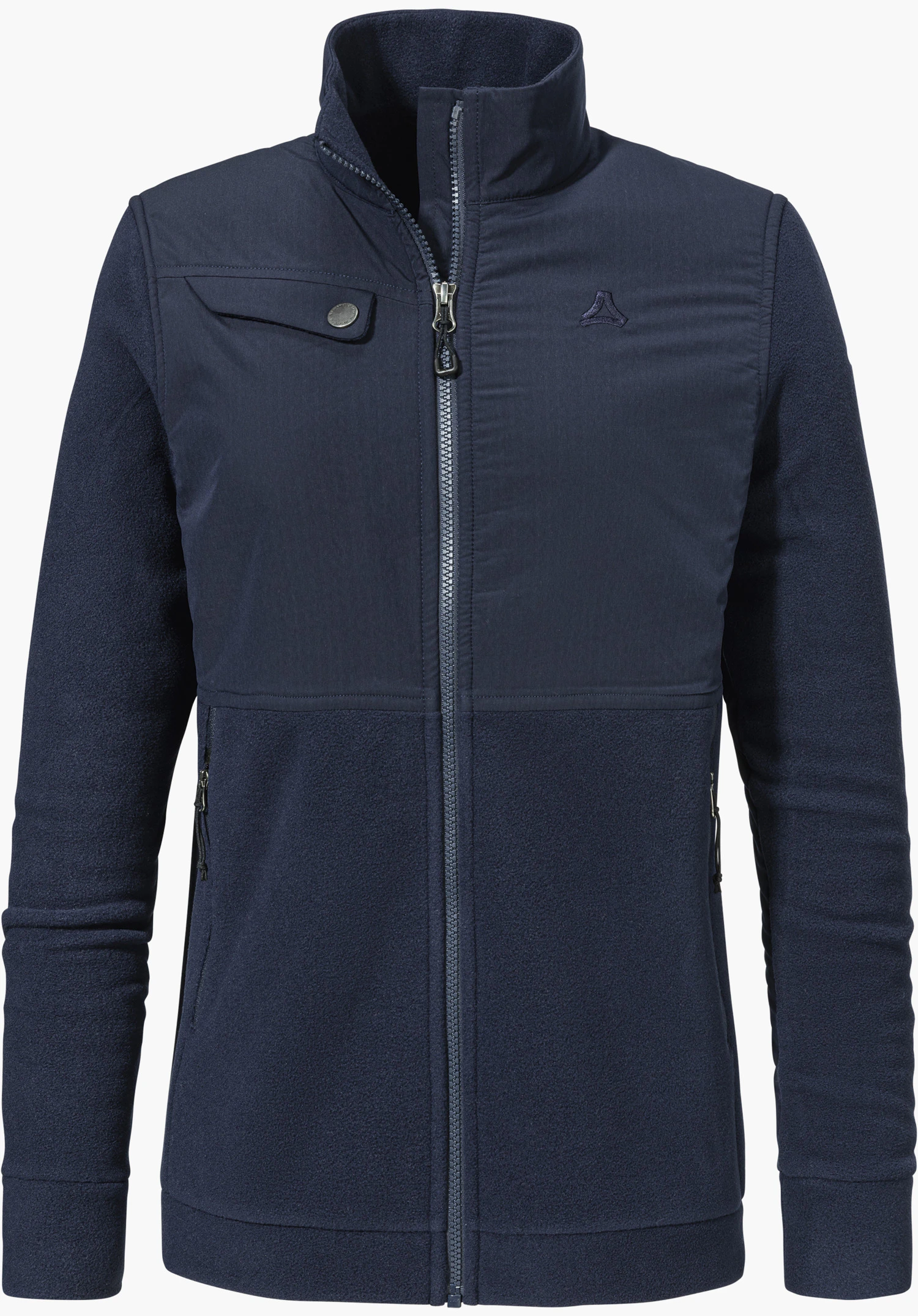 Fleece Jk Style Maghera WMN se présente comme une veste polaire bleue avec une fermeture éclair frontale, un empiècement en tissu lisse, une petite poche poitrine et un discret Schöffel-Logo, détourée sur fond blanc.