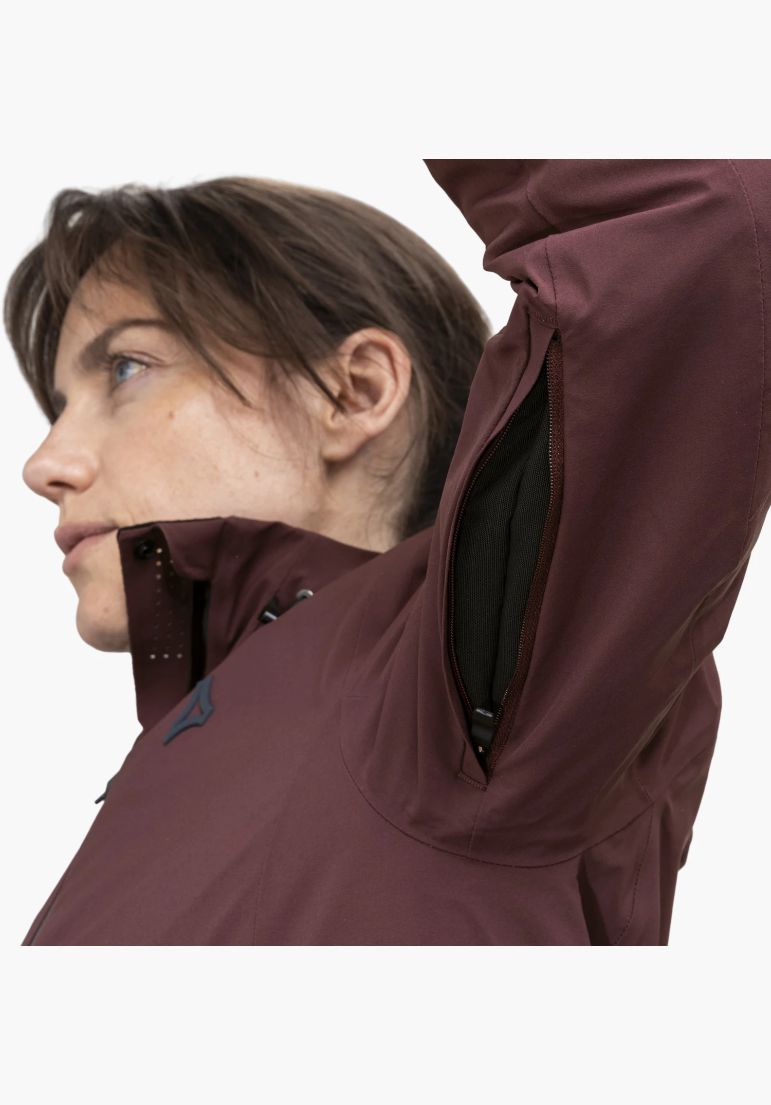 Jacket Style Levivo WMN en violet avec fermeture éclair de ventilation sous les bras ouverte, gros plan sur fond blanc.