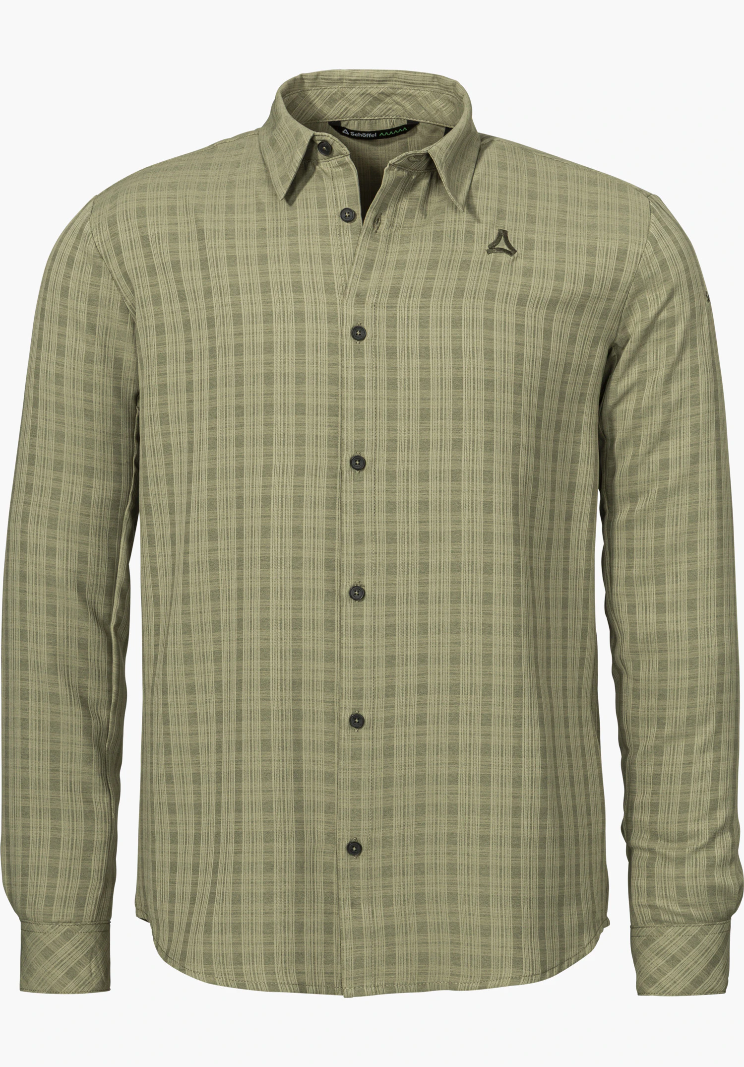 Shirt Style Energio MEN Wanderhemd in grün mit langen Ärmeln, Knopfleiste, Kragen und Schöffel-Logo auf der linken Brust freigestellt vor weißem Hintergrund.